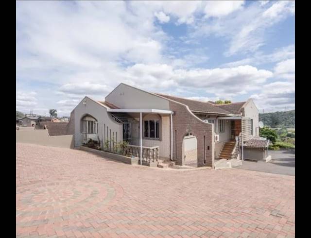 2 BEDROOM PROPERTY TO RENT IN AVOCA